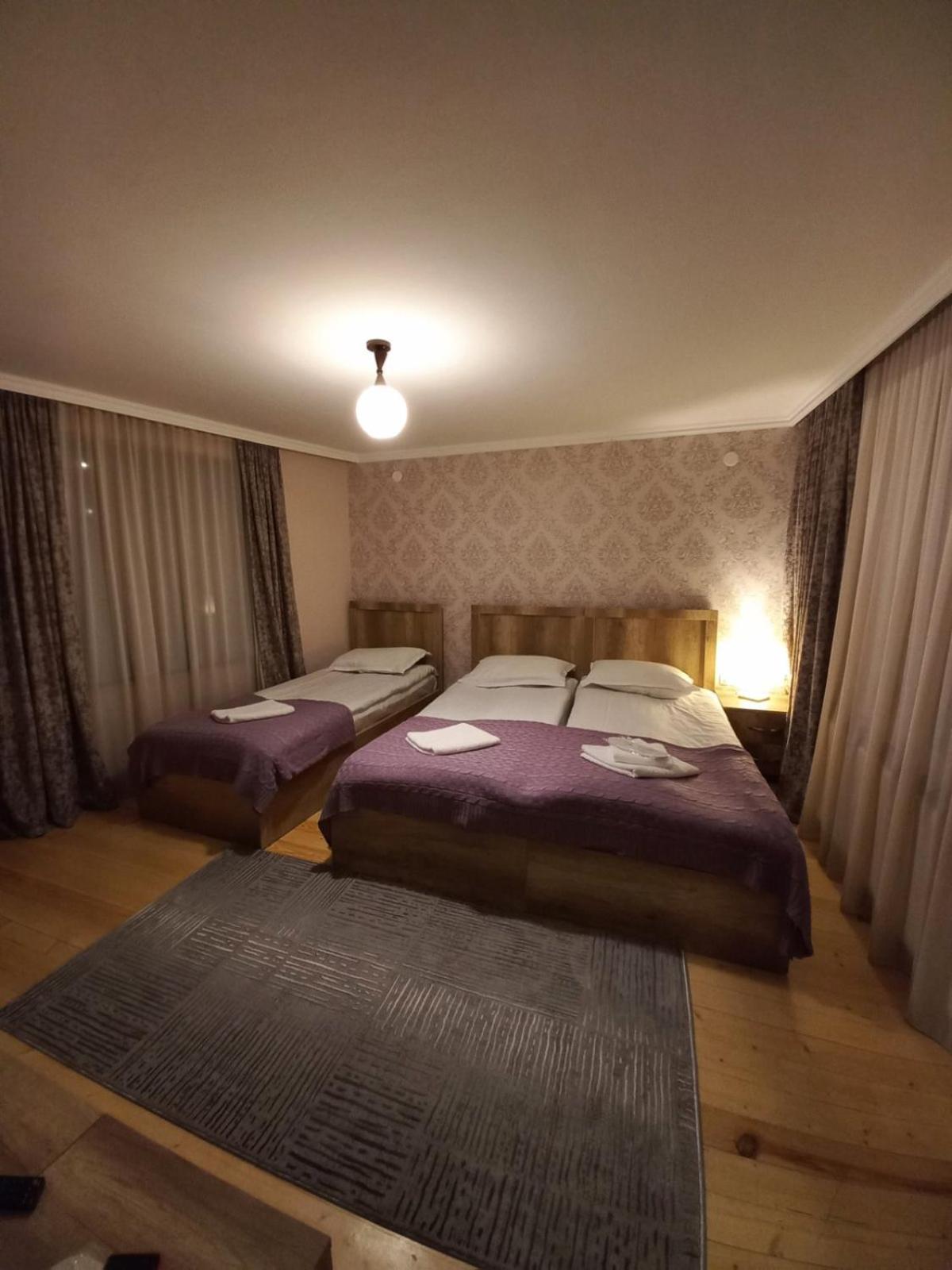 Hotel Four Season In Kazbegi Habitación foto
