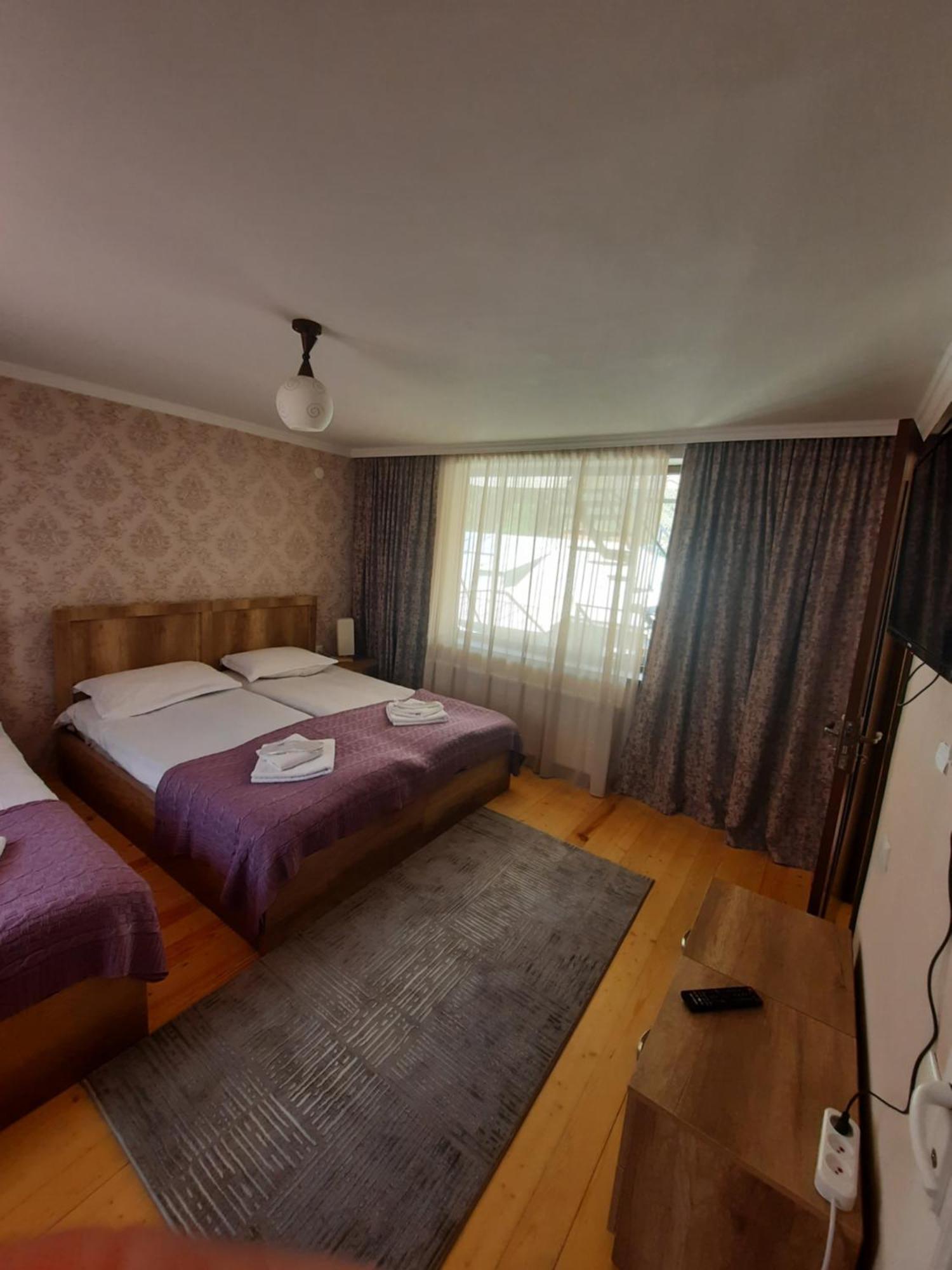 Hotel Four Season In Kazbegi Habitación foto